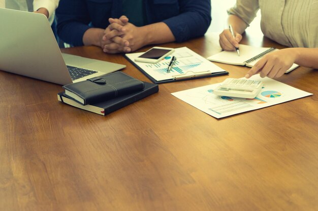 Educação financeira e literacia fiscal para melhor gestão de recursos pessoais